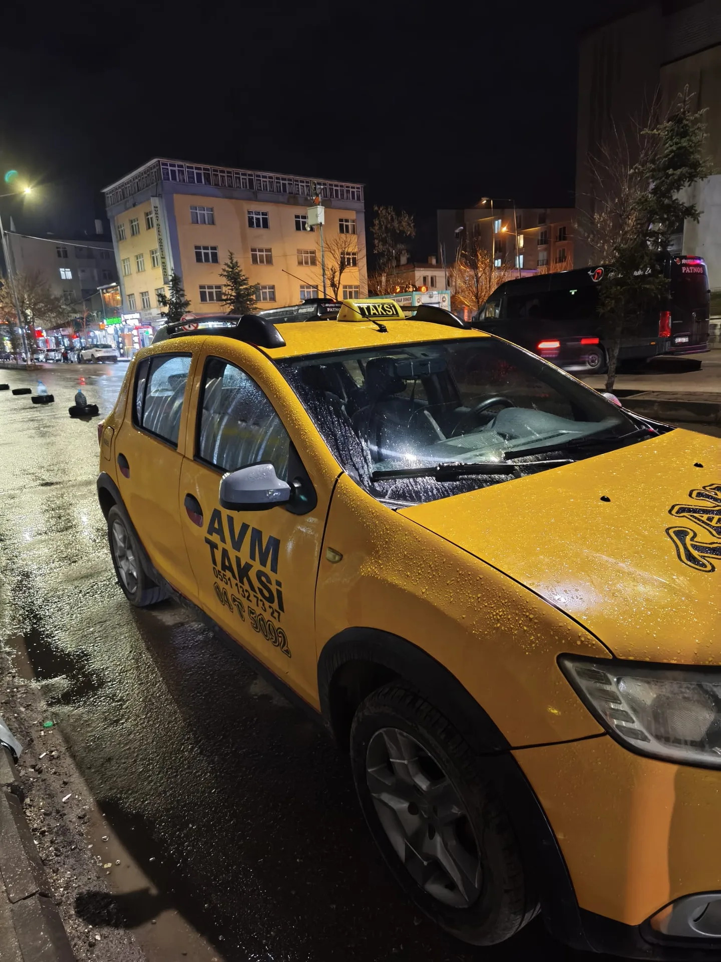 Gece ulaşımı için taksi